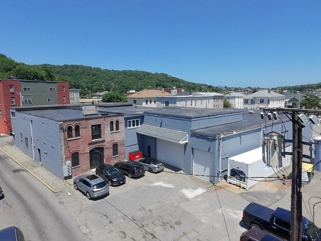 7 Henry Street Worcester, MA 01604
